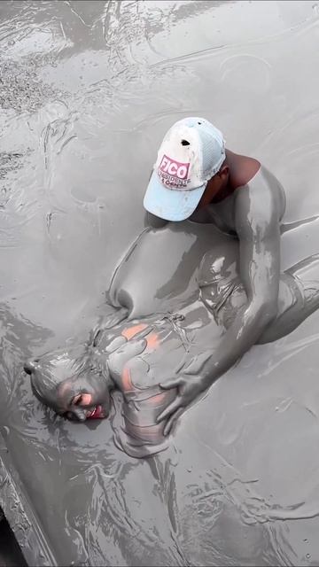 Грязный массаж