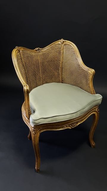 Кресло из бука и ротанга в стиле Людовика XV (Франция, начало XX века)