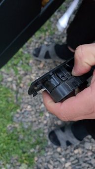 Поменяли с баджанахом блок управления стеклоподъёмниками на Приоре.