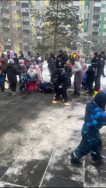 Мытищи, Станционная 5, Празднование Масленицы. Игры