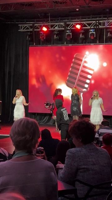 Fashion show. Модный показ.