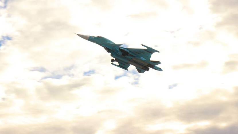 ОАК передала Минобороны РФ новую партию истребителей-бомбардировщиков Су-34