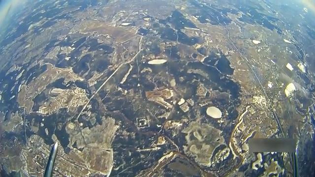 Взлет Вид из штурманской кабины Ту-134 .