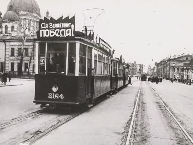 "РЕТРО-ПИТЕР В СТИЛЕ ДЖАЗ".. (Фото гр. "ЛЕНИНГРАД - ВОМПОМИНАНИЯ ДЕТСТВА"), муз. Херби МЭННА (США))