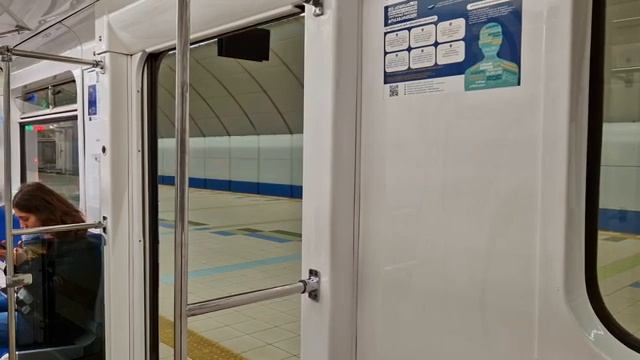 Модернизированные метровагоны ЕМА-502 в Тбилисском метро.