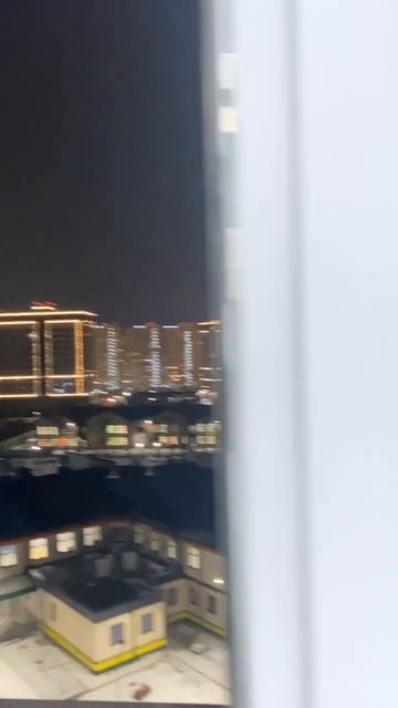 Самолет, студия