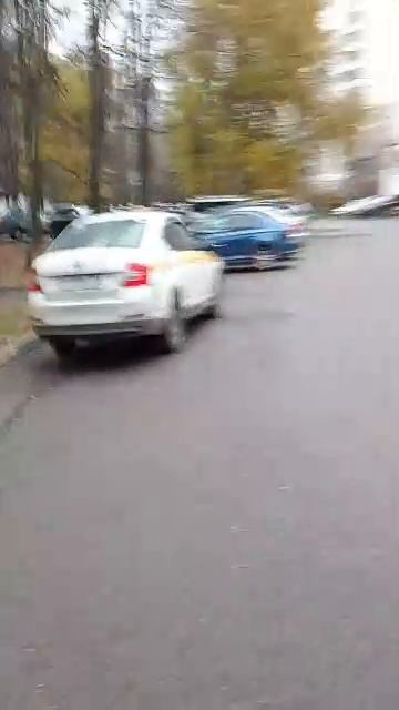 иду со школы футбол