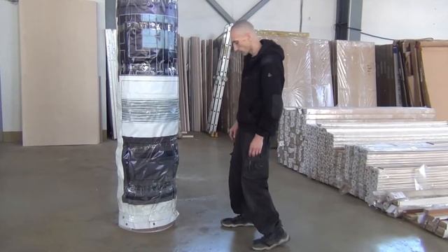 Удары руками на открытии и закрытии круга