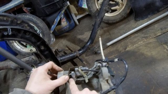 Разобранный Honda Lead AF-01 Часть 3