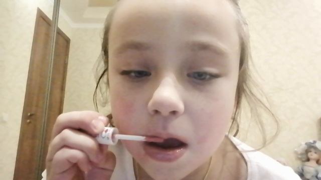 Делаю макияж
Взрослой
касметекай