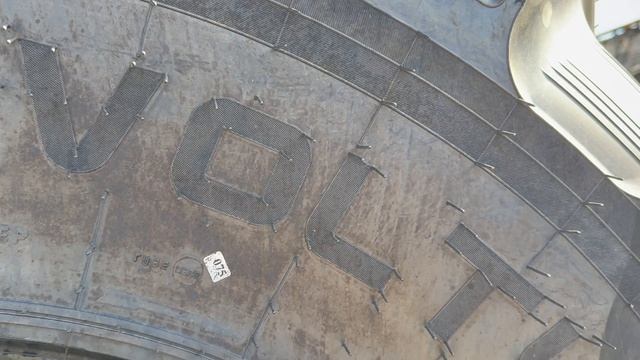 Сравниваем две модели шин VOLTYRE-AGRO 30,5LR32. Модели DF-4 и DT-118