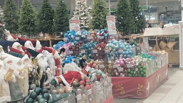 Новогодние настроение в магазине