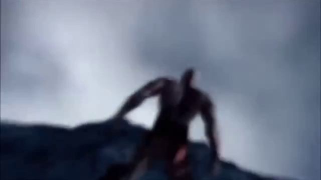 Кратос падает под Горшка