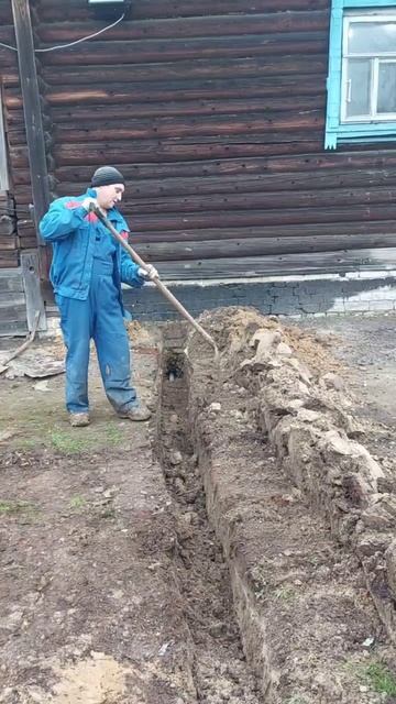 как  быстро и легко  выкопать  траншею.