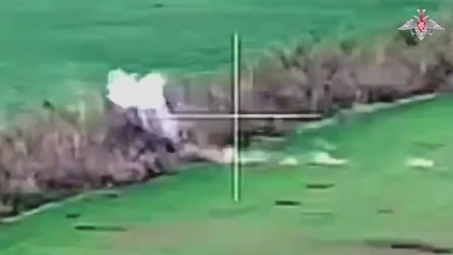 Расчёт орудия Д-30 группировки войск «Восток» уничтожил пункты управления БПЛА противника в Запорожс