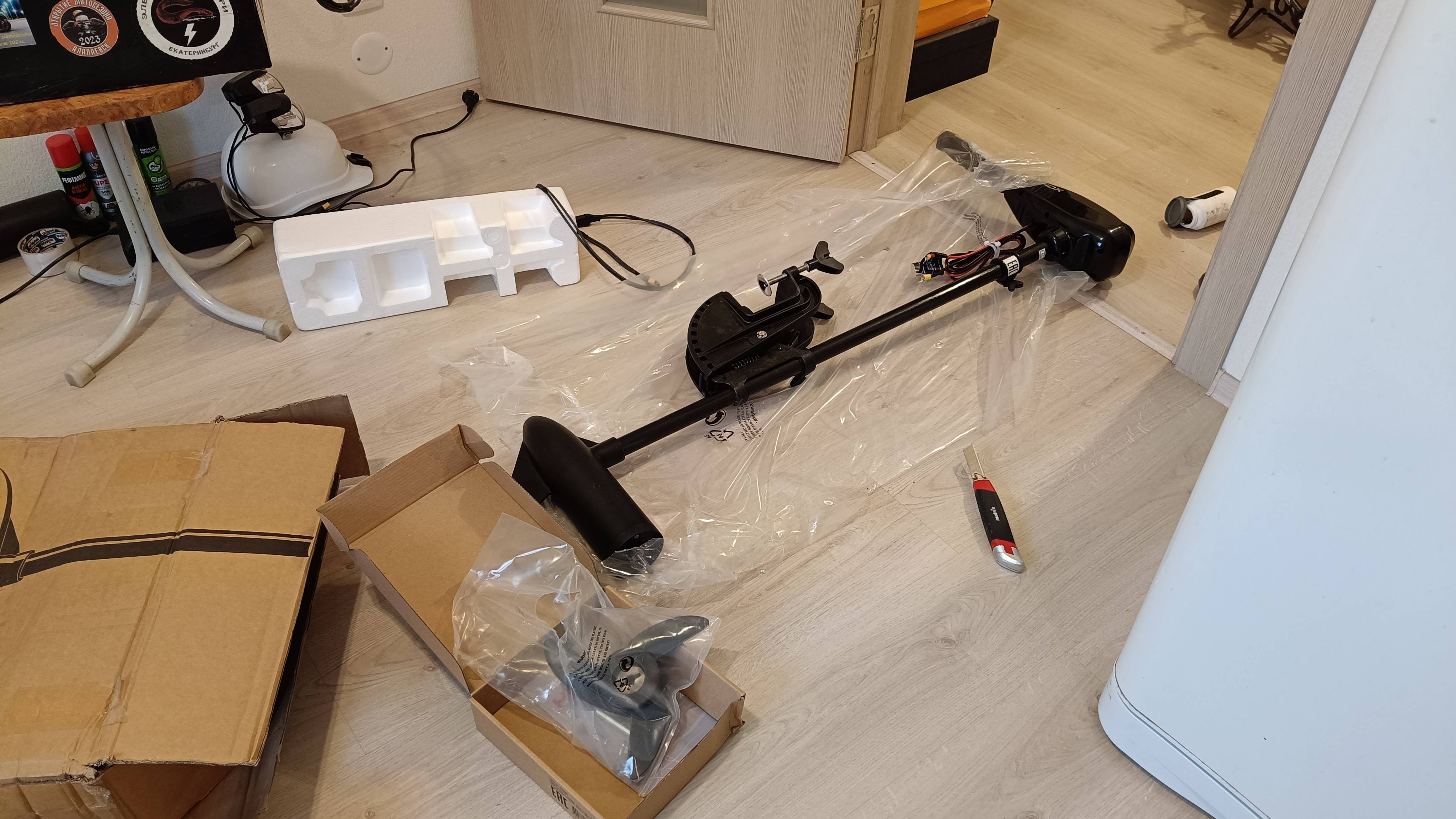 Электромотор для надувной лодки HDX 40 lbs L- series 12 v. Обзор и распаковка. Первый тест.