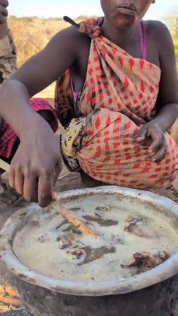 Сила африканского племени в настоящем белке, мясо даёт энергию жителям