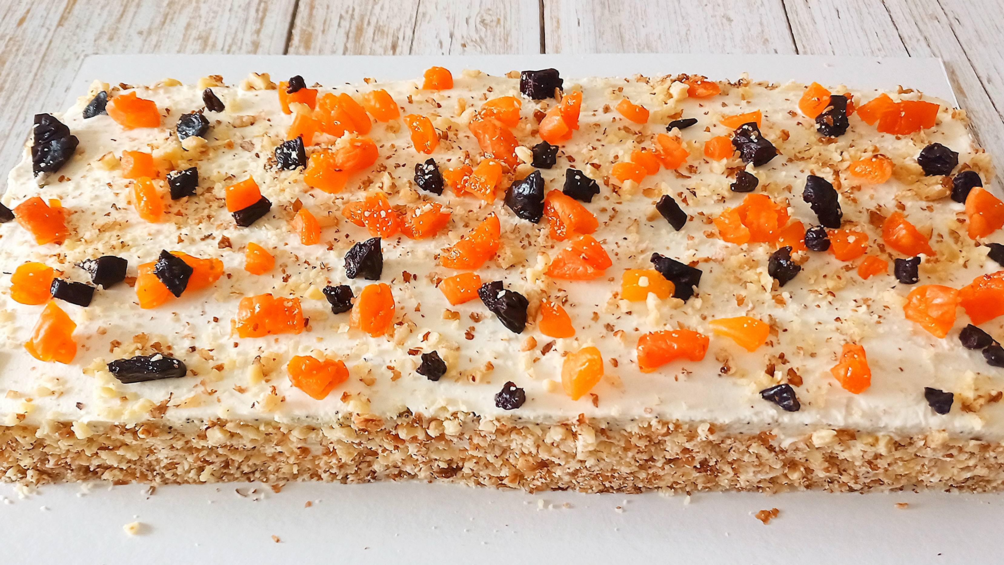 Рождественский торт Элегия с маком, сухофруктами и орехами!