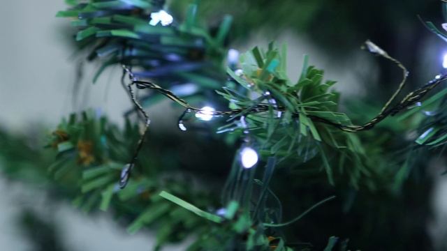 Гирлянда Хвойная лапа, холодный свет, зеленый провод (ГП-0007)