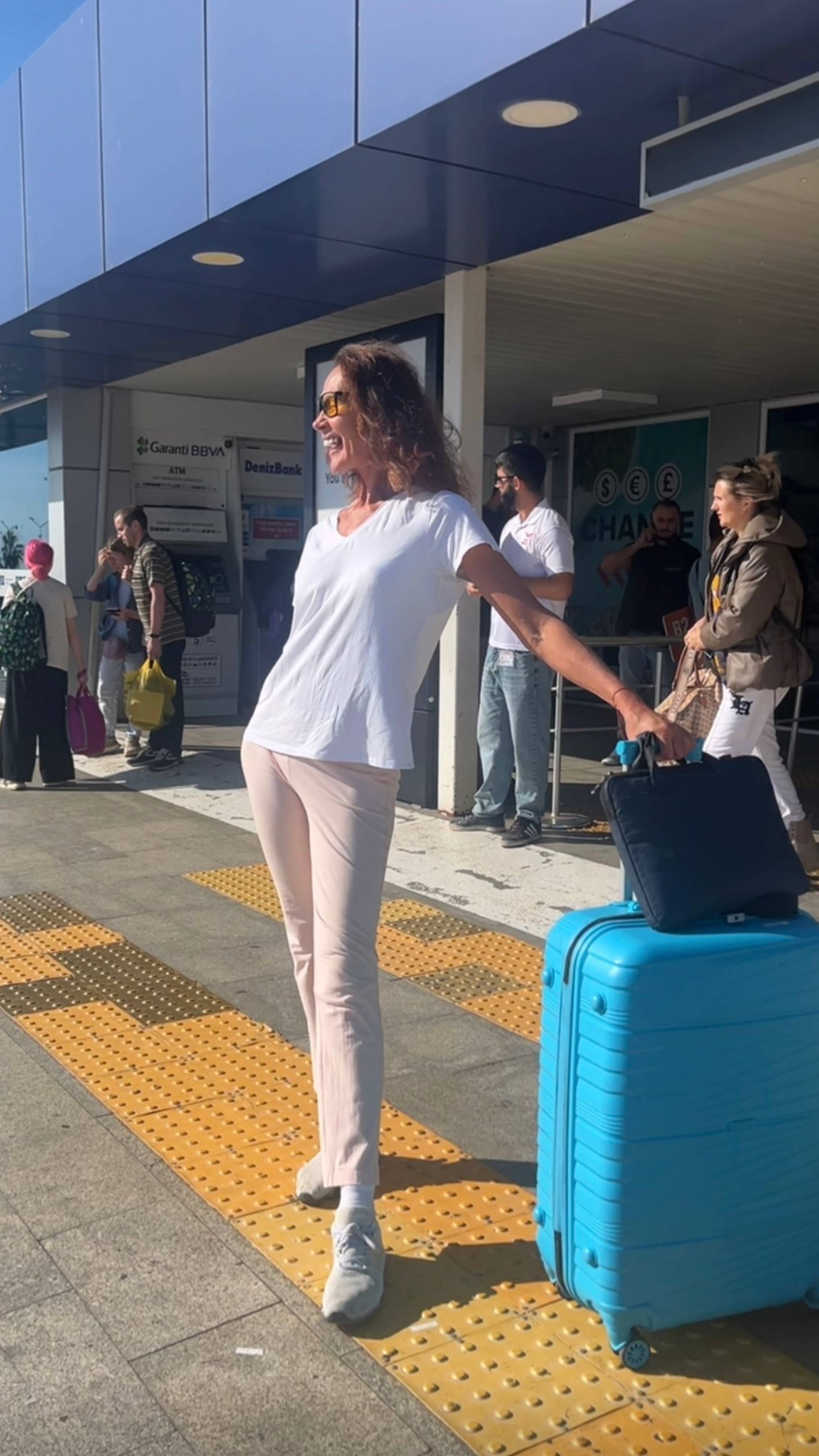 Елена Ушанкова Прилетела в лето