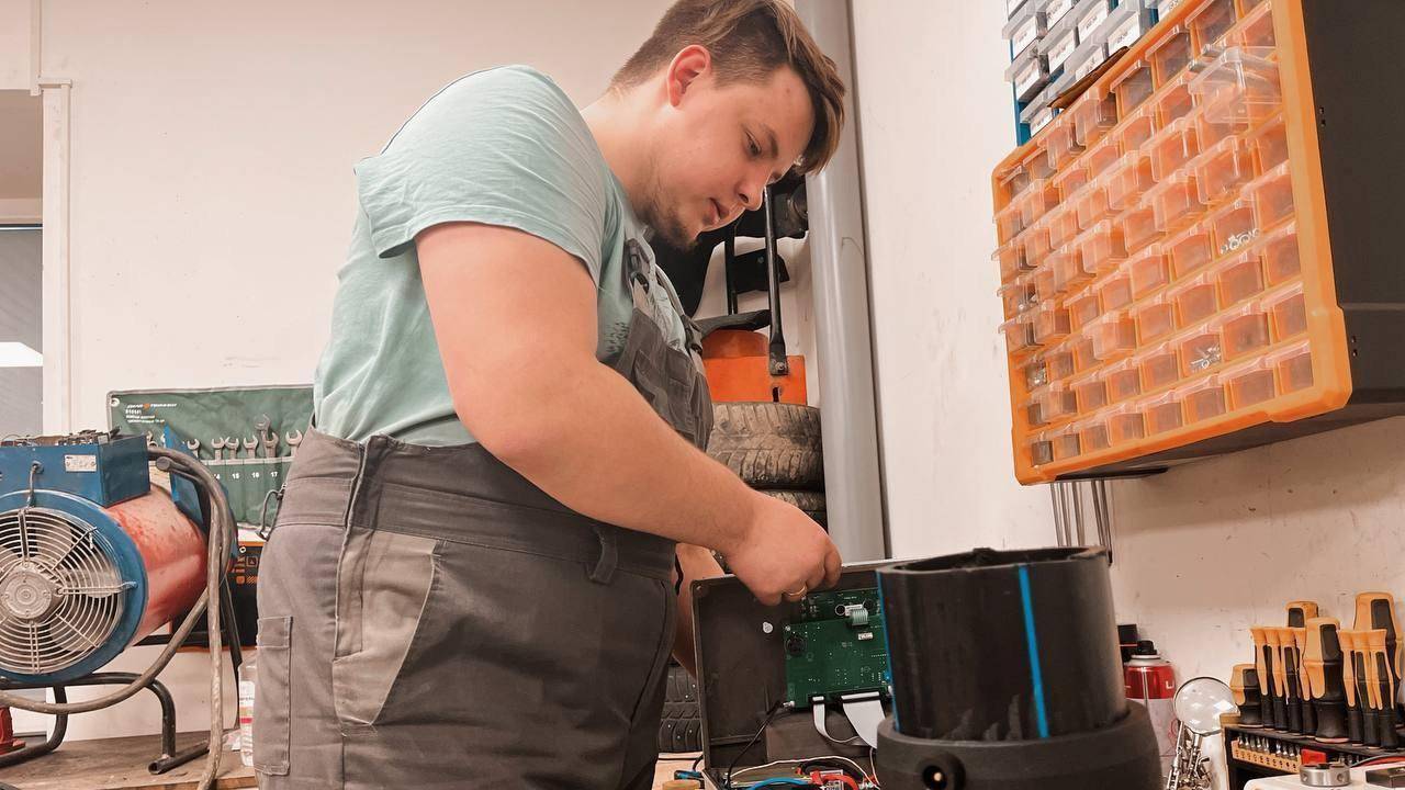 Предприниматель Артур Карпов получил грант в полмиллиона рублей от регионального Минпромторга