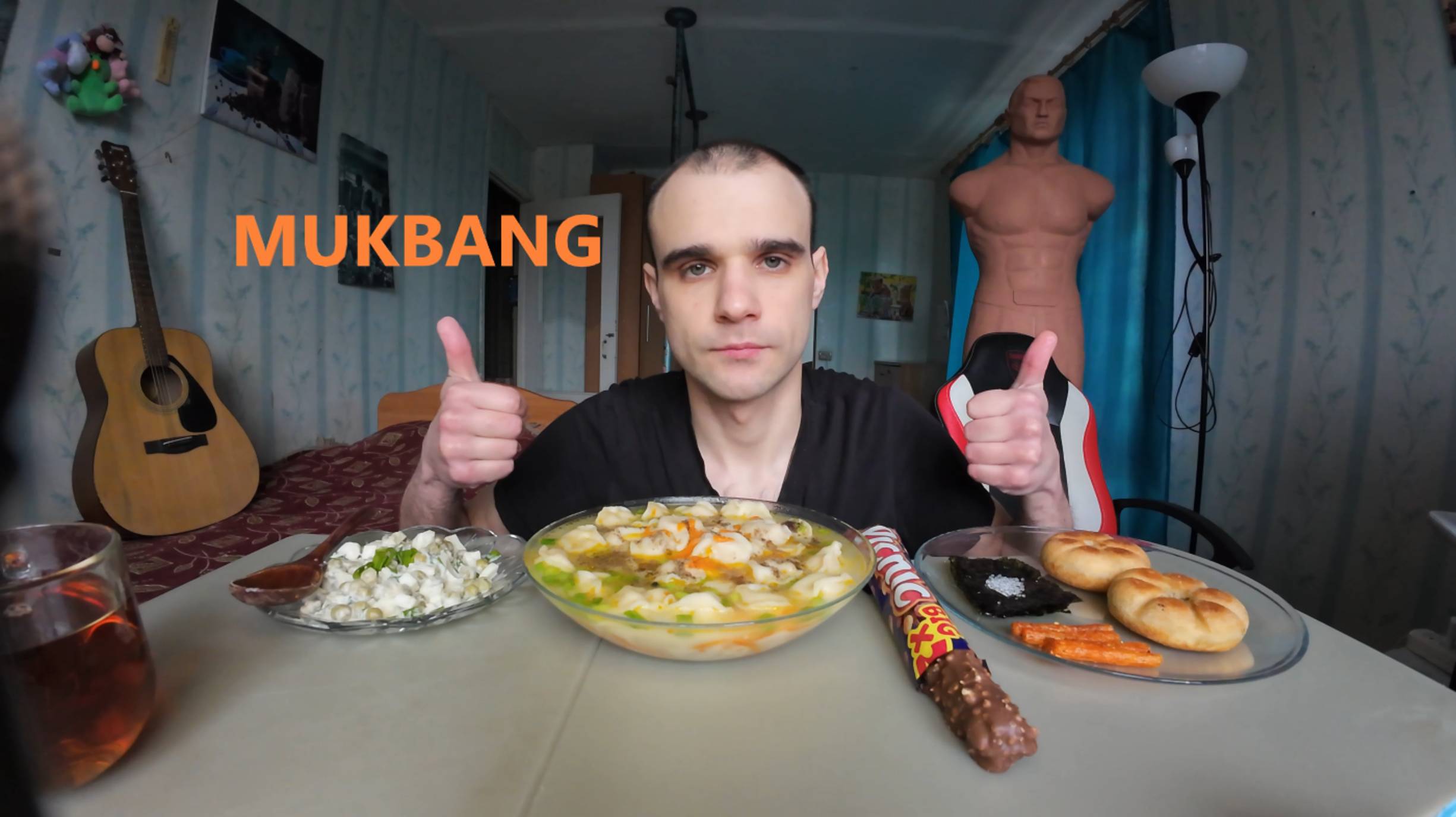 МУКБАНГ ПЕЛЬМЕНИ С БУЛЬОНОМ / БЕЛЯШИ С КУРИЦЕЙ / СНЕКИ / САЛАТ / ШОКОЛАД Picnic / ЕДА / АСМР