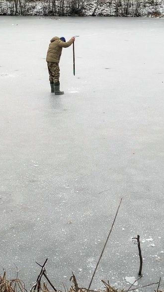 ПЕРВЫЙ ЛЁД ОПАСЕН,БЕРЕГИТЕ СЕБЯ!!!