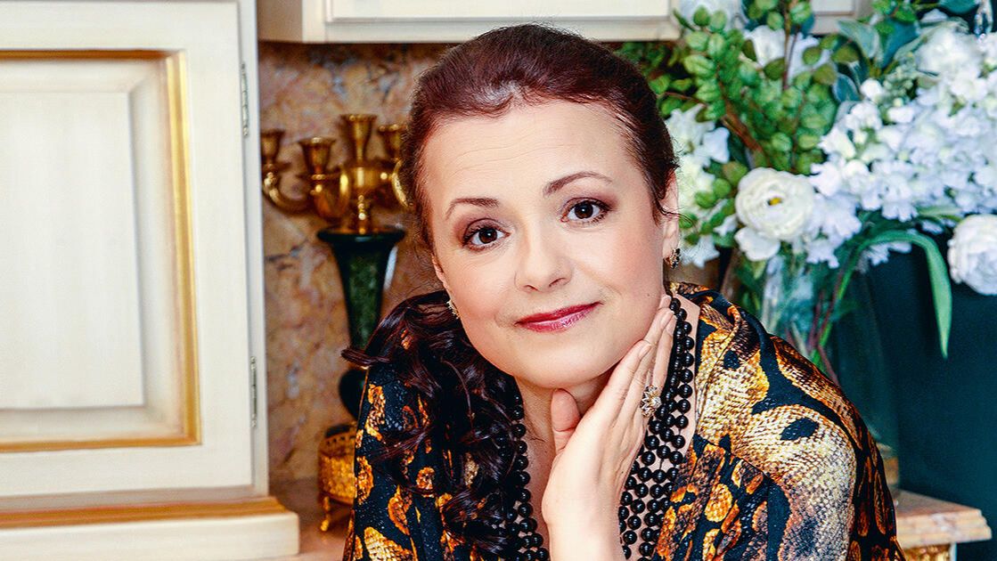 Сегодня у Елены Октябревны Цыплаковой день рождения!!!