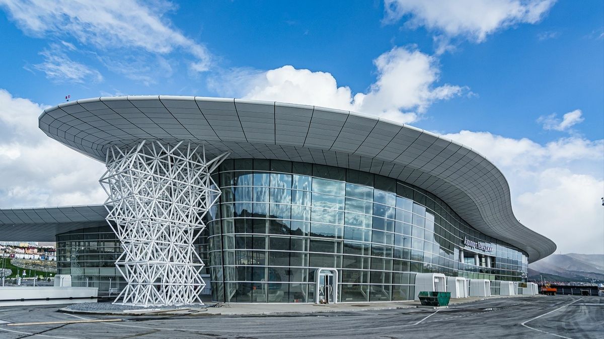 😍🌞🌊🌴 Новый АЭРОПОРТ в Геленджике - Белой невесточке -! Вот какая красота!