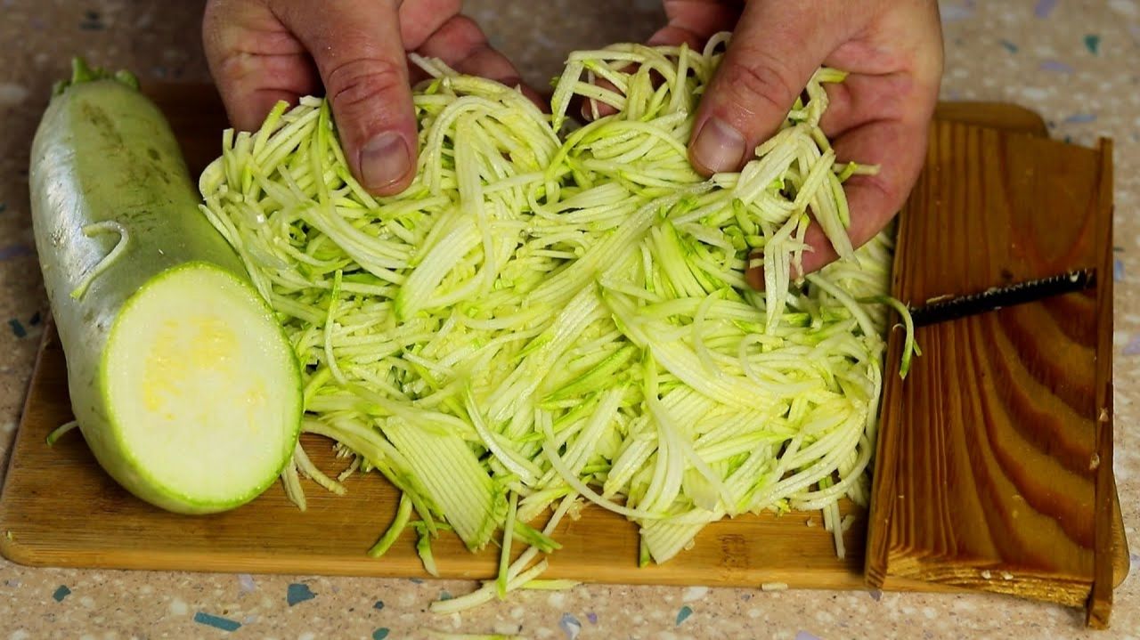 videoТакие КАБАЧКИ Вы ещё не ели, а МЫ ЕДИМ ЛОЖКАМИ! Кабачки которые покорили весь интернет!