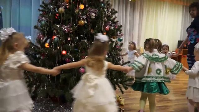 Новогодний утренник в Детском саду №48