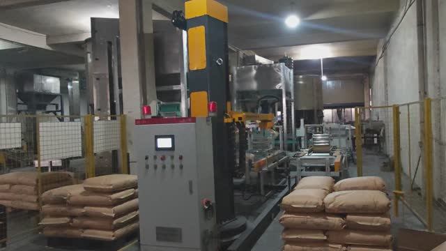 Робот-паллетоукладчик от ООО "Завод весового оборудования"