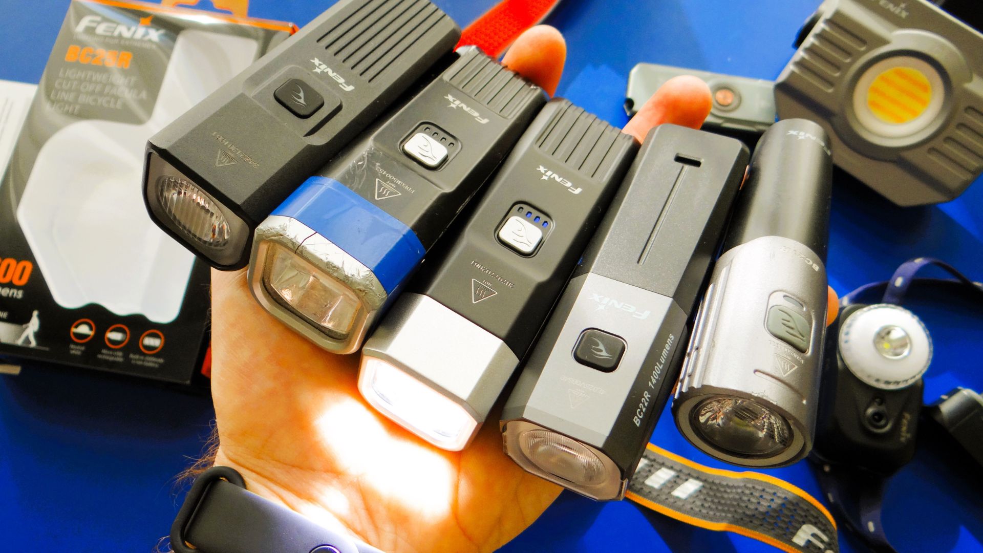 Велофара ЛУЧШАЯ для меня из всех! Fenix BC25R Cree XP-G3 #cycling #flashlight #edc #biking