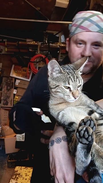 Кто не работает, тот ест