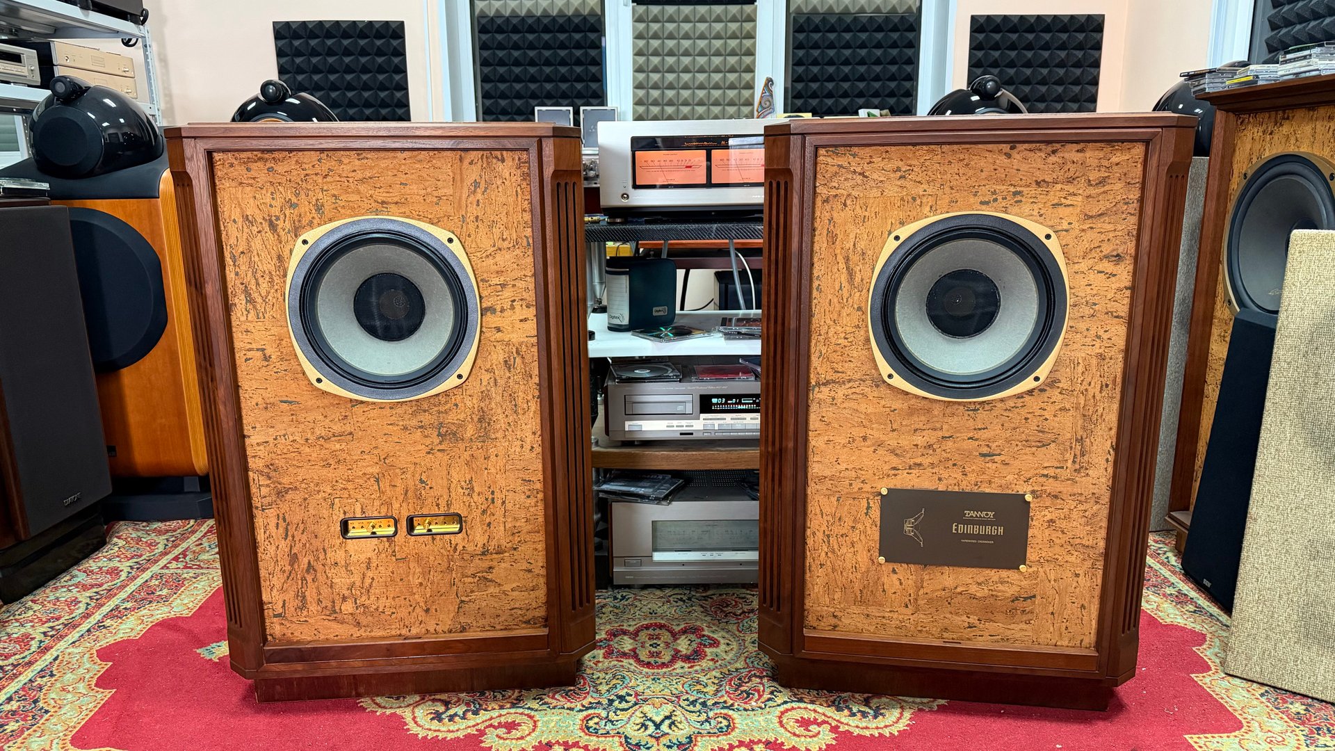 Колонки Tannoy Edinburgh HW & Luxman M-7f