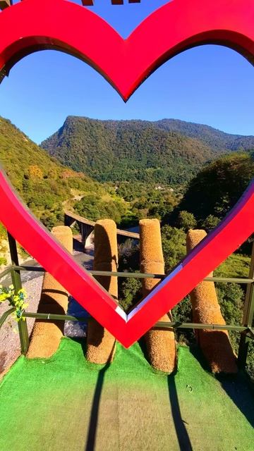 Заброшенный виадук. Потрясающий вид!  #Абхазия #КавказкиеГоры #WavesSea #ГорыЗовут #Море #Trip