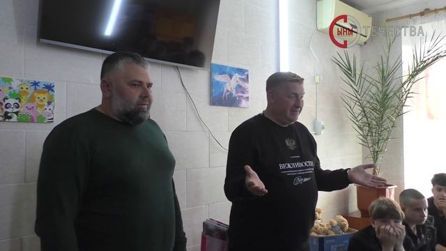 Акция «Коробка храбрости» для маленьких пациентов стартовала в Луганске при поддержке «Единой России