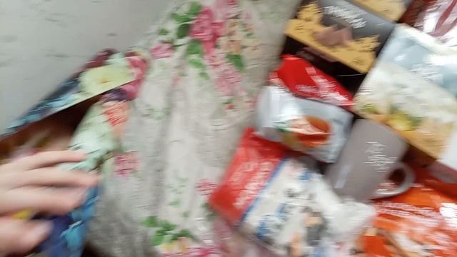 Распаковка вкусняшек ! Соседке в подарок ! Чаи и труфели ! Юг России 🌴.