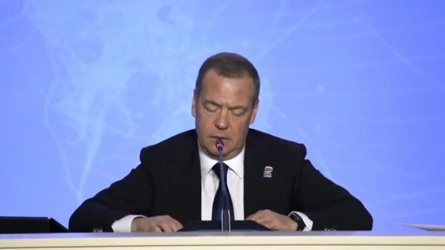 США вмешиваются во внутренние дела и избирательные процессы стран — Дмитрий Медведев