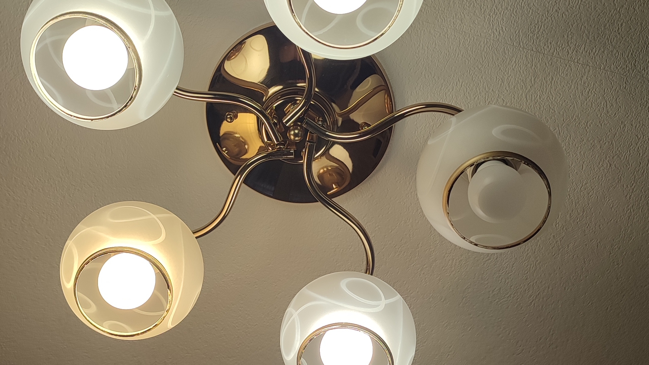 Как отремонтировать LED лампу своими руками? #led #ремонт #лампа