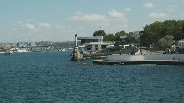 На пароме по Севастопольской бухте (Севастополь).