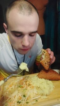 МУКБАНГ ПЮРЕ / САМСА С КУРИЦЕЙ / САЛАТ / ЧАЙ / MUKBANG