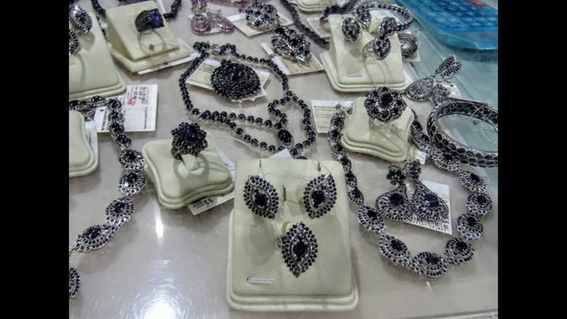 Выставка - продажа изделий из самоцветов в Кузбасском центре искусств(дом Художника)2020 г