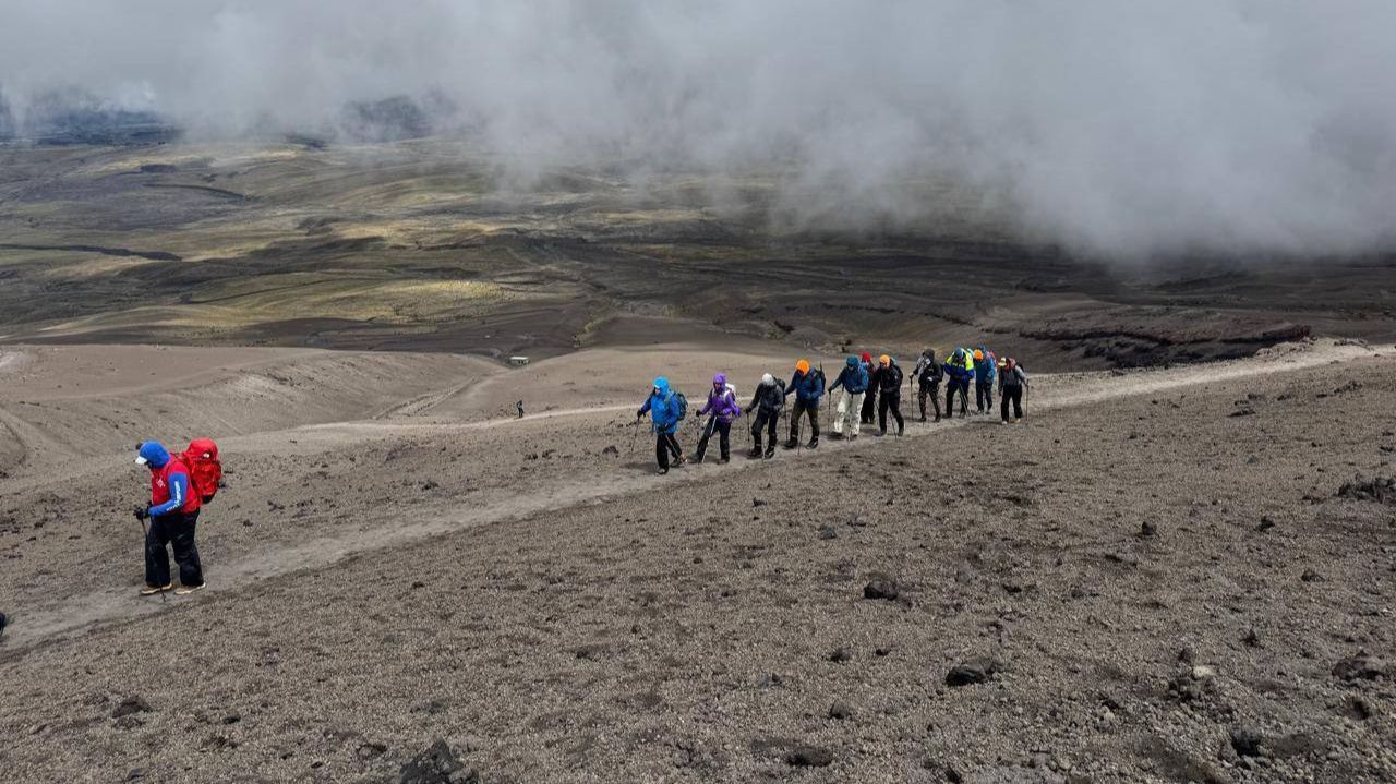 Группа Клуба 7 Вершин в Эквадоре. день отдыха перед штурмом вулкана Котопакси