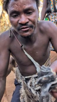 Охотники племени вернулись с похода, успели на ужин