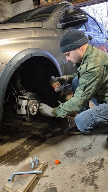 Какую зимнюю резину поставить на новую Lada Vesta NG SW Cross?