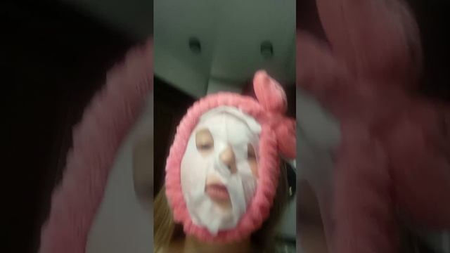 первый раз пробую маску для лица🎭