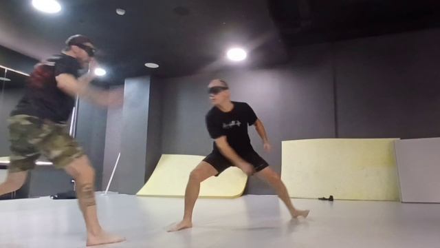 Ножевой бой. Тренировка, фехтование на дальнейдистанции. Потапов Денис