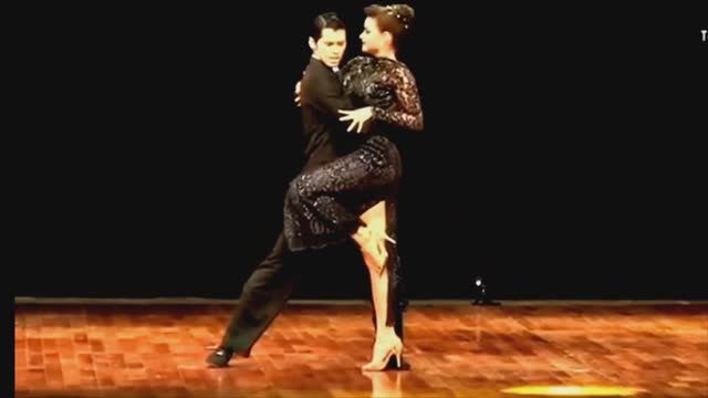 "СЖИГАЕТ СЕРДЦЕ БОЛЬ ОБИДЫ" Любовь Пузикова-музыка и монтаж, слова Н.Дзидзигури, исполняет В.Тиняков