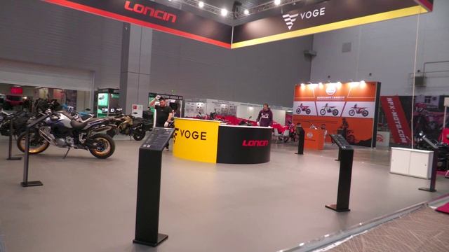 Выставка МОТОЗИМА. Часть 1. Сборка стендов.